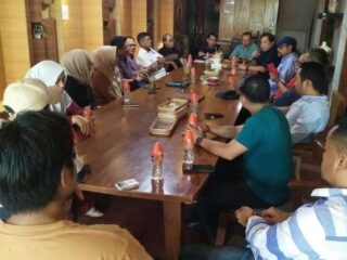 Peran Pemimpin dan Pelestarian Budaya: Arsyad Kasmar Disambut Hangat Masyarakat Luwu Utara