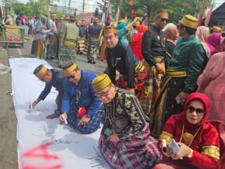 Momentum HJL ke-758 dan HPRL ke-80, Warga Luwu Raya Teken Petisi Pemekaran Provinsi dan Luwu Tengah