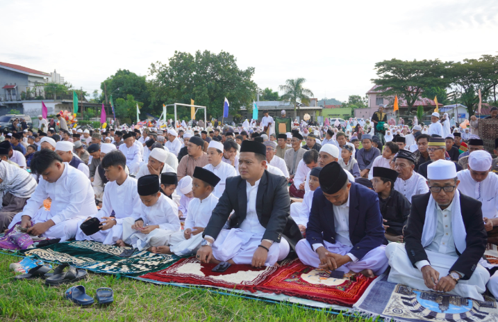 Wakil Bupati Luwu Laksanakan Shalat Idul Adha Bersama Masyarakat Walenrang