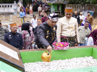 Peringati Hari Jadi ke-67, Pemkab Luwu Ziarahi Makam Pahlawan dan Tokoh Daerah